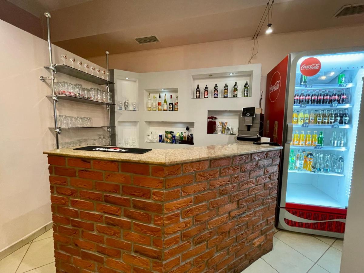 Hotel Dowhan Nowe Bagian luar foto