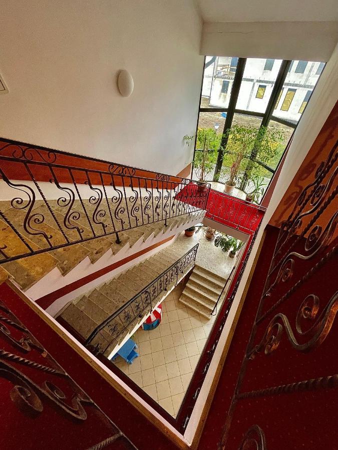 Hotel Dowhan Nowe Bagian luar foto